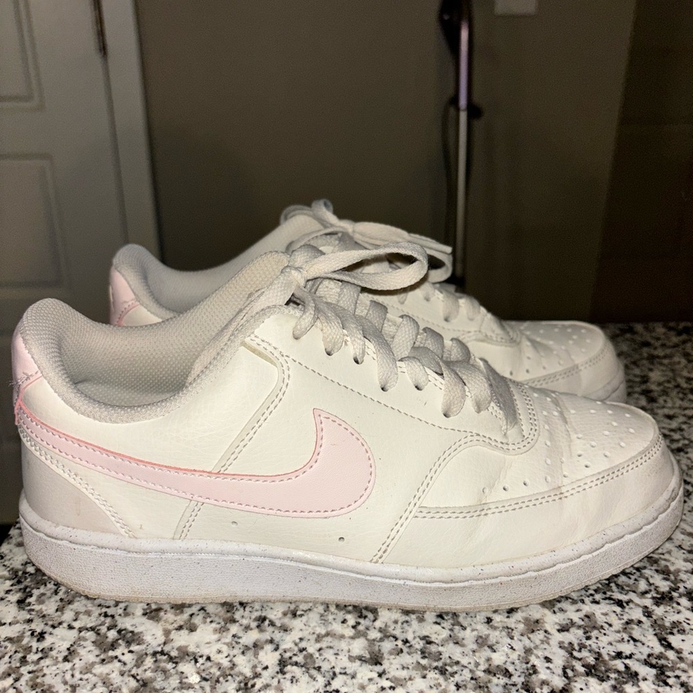 Nike Court Vision